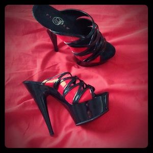 Platform 5.5" Vinyl Pumps (Size 5)